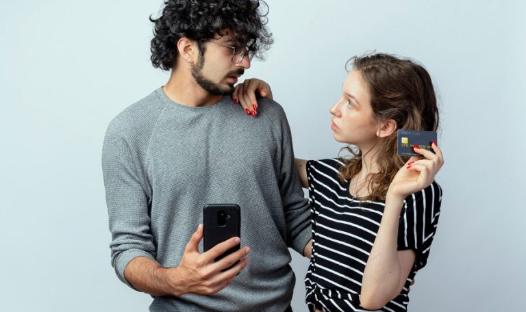 Read more about the article How Romance Scams Work